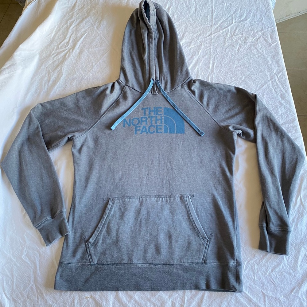 The North Face Women’s Hoodie—Size Large